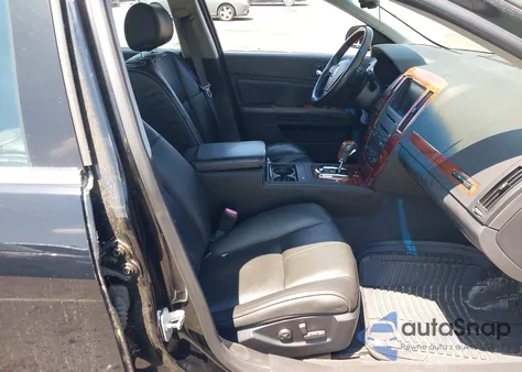 2007 Cadillac Sts V8 from USA, damaged, VIN 1G6DC67A470123257